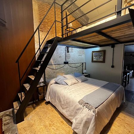 Casa Ruina Guest House Nava del Rey ภายนอก รูปภาพ