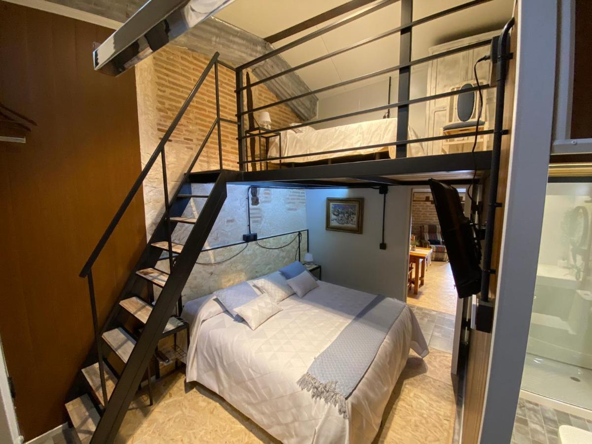 Casa Ruina Guest House Nava del Rey ภายนอก รูปภาพ